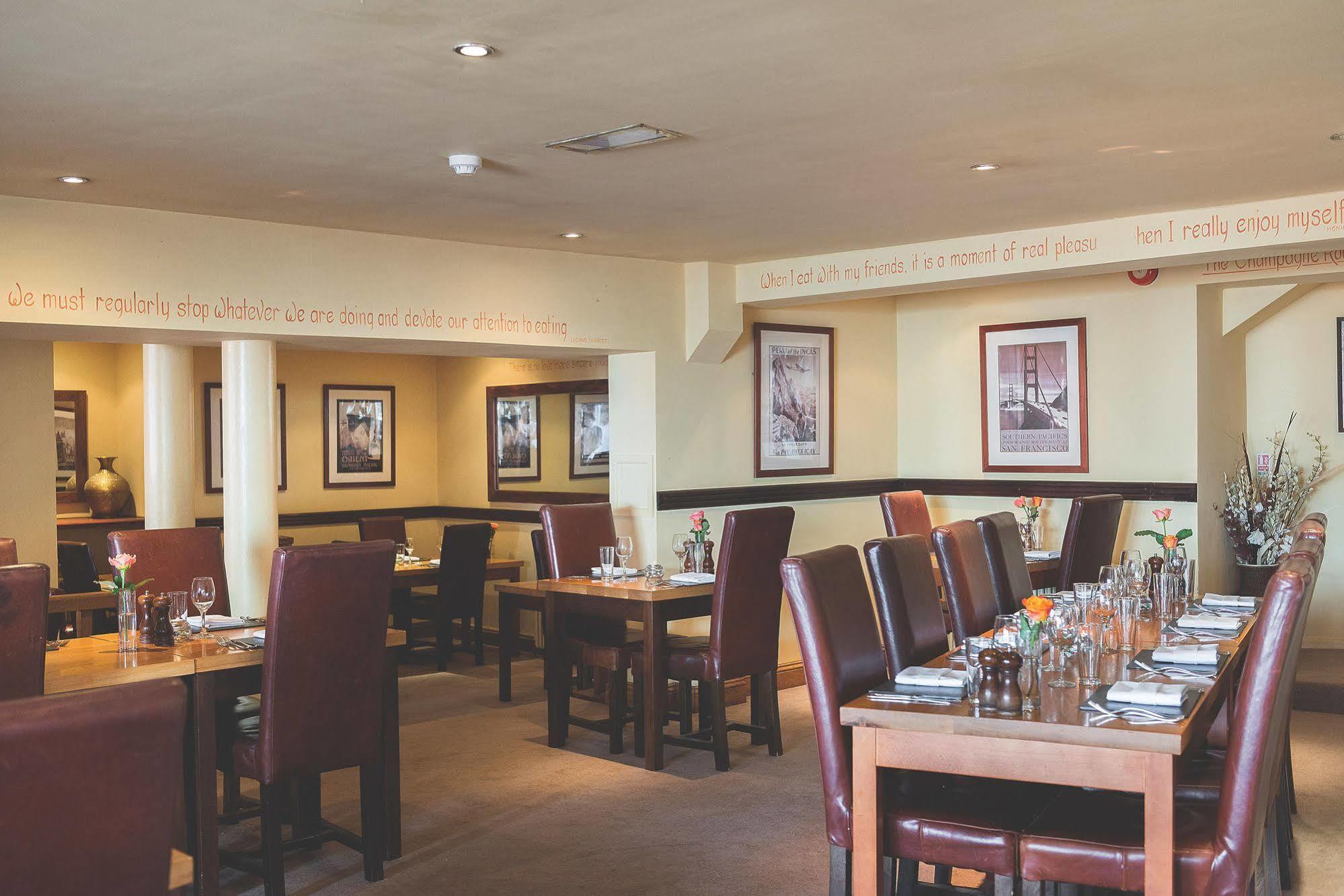 Rose & Crown Hotel Yealmpton Eksteriør billede