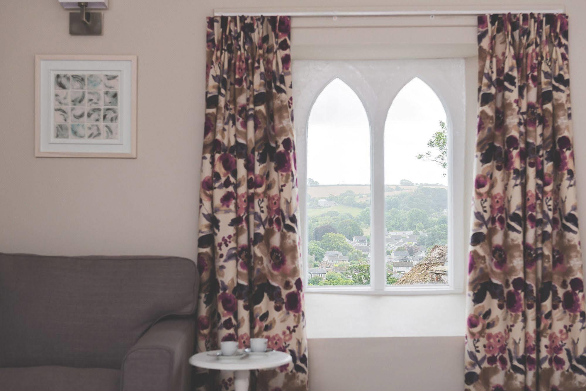 Rose & Crown Hotel Yealmpton Eksteriør billede